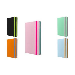 Cuaderno Mooving Tapa Dura A5 96H 90Gr. Horizontal Con Goma Colores Surtidos